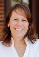 Photo of Amy Lindsay